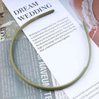 Flexible comb style plastic headband for secure hair grip